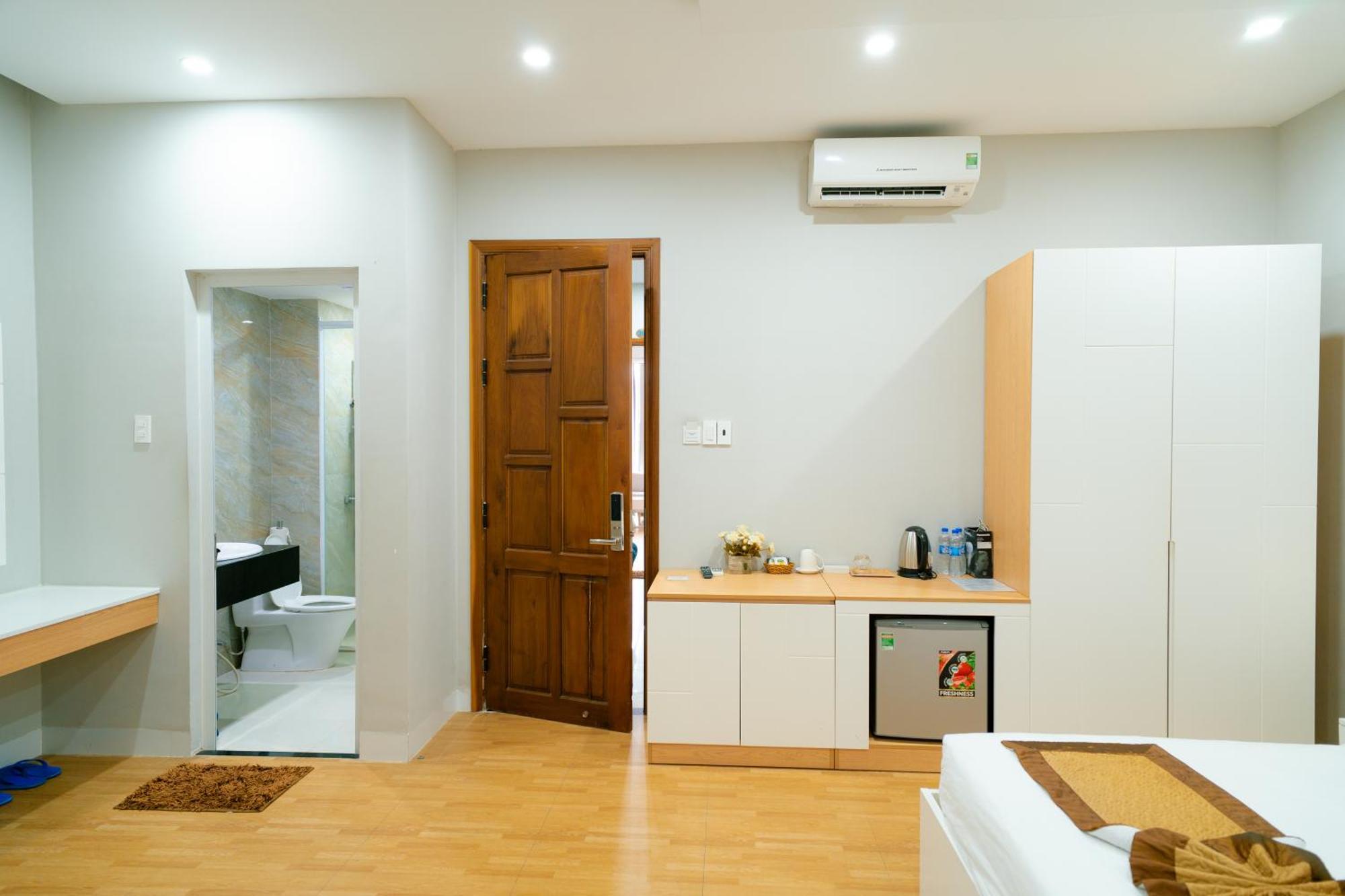 Hotel Khach San Minh Long Tuy Hòa Zewnętrze zdjęcie